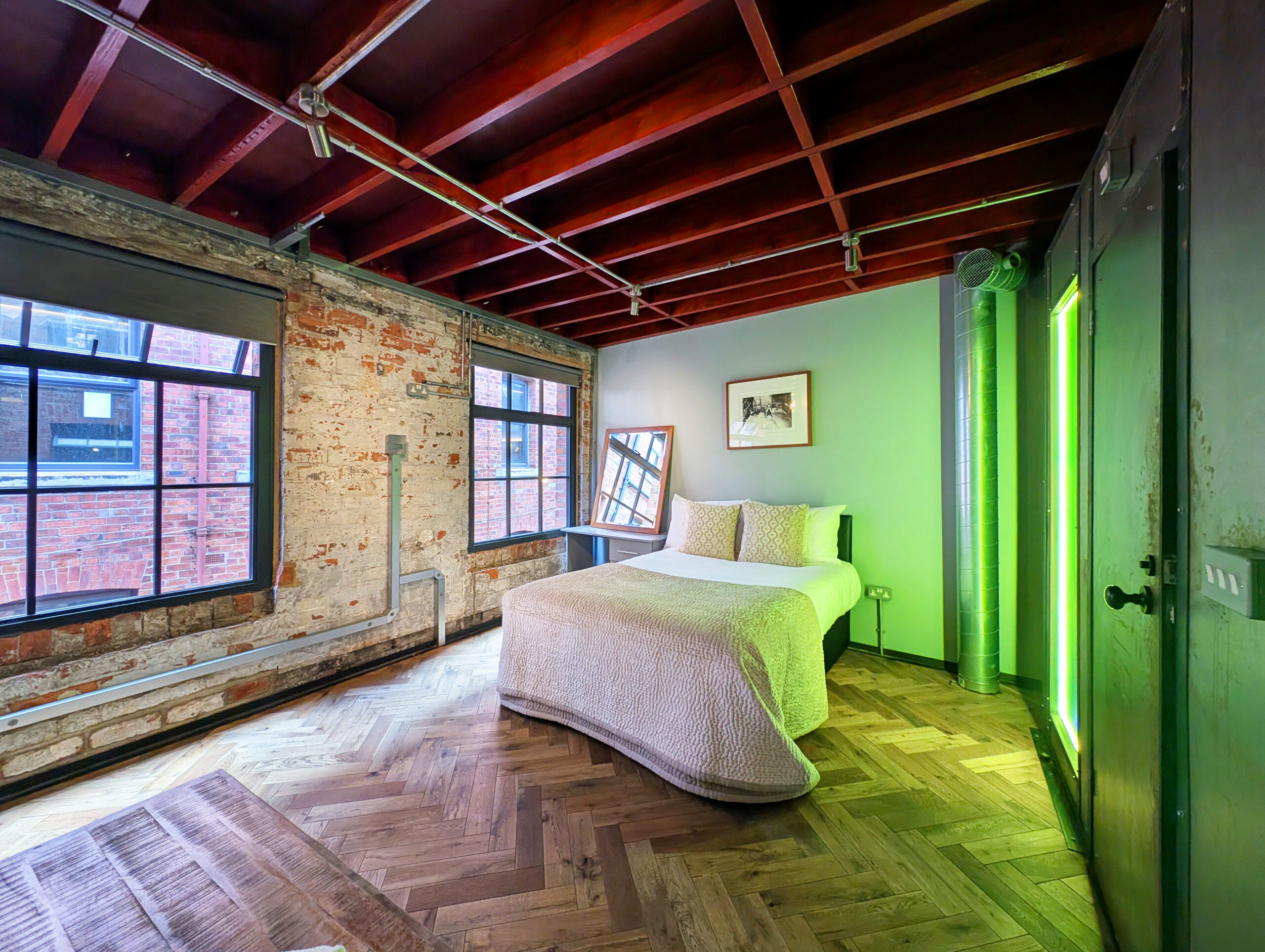 b13-bedroom5_54409941368_o