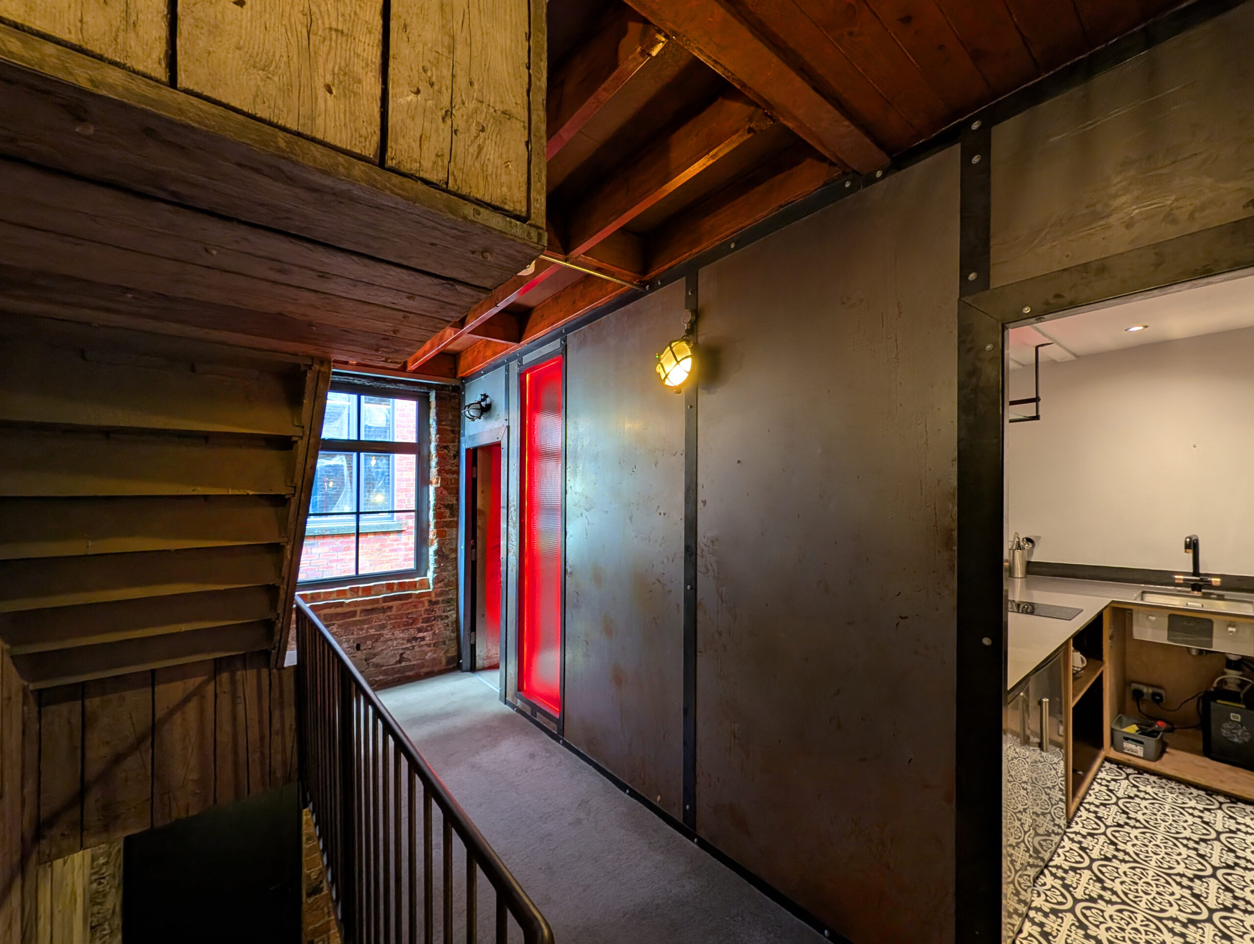 b8-hallway_54410057915_o