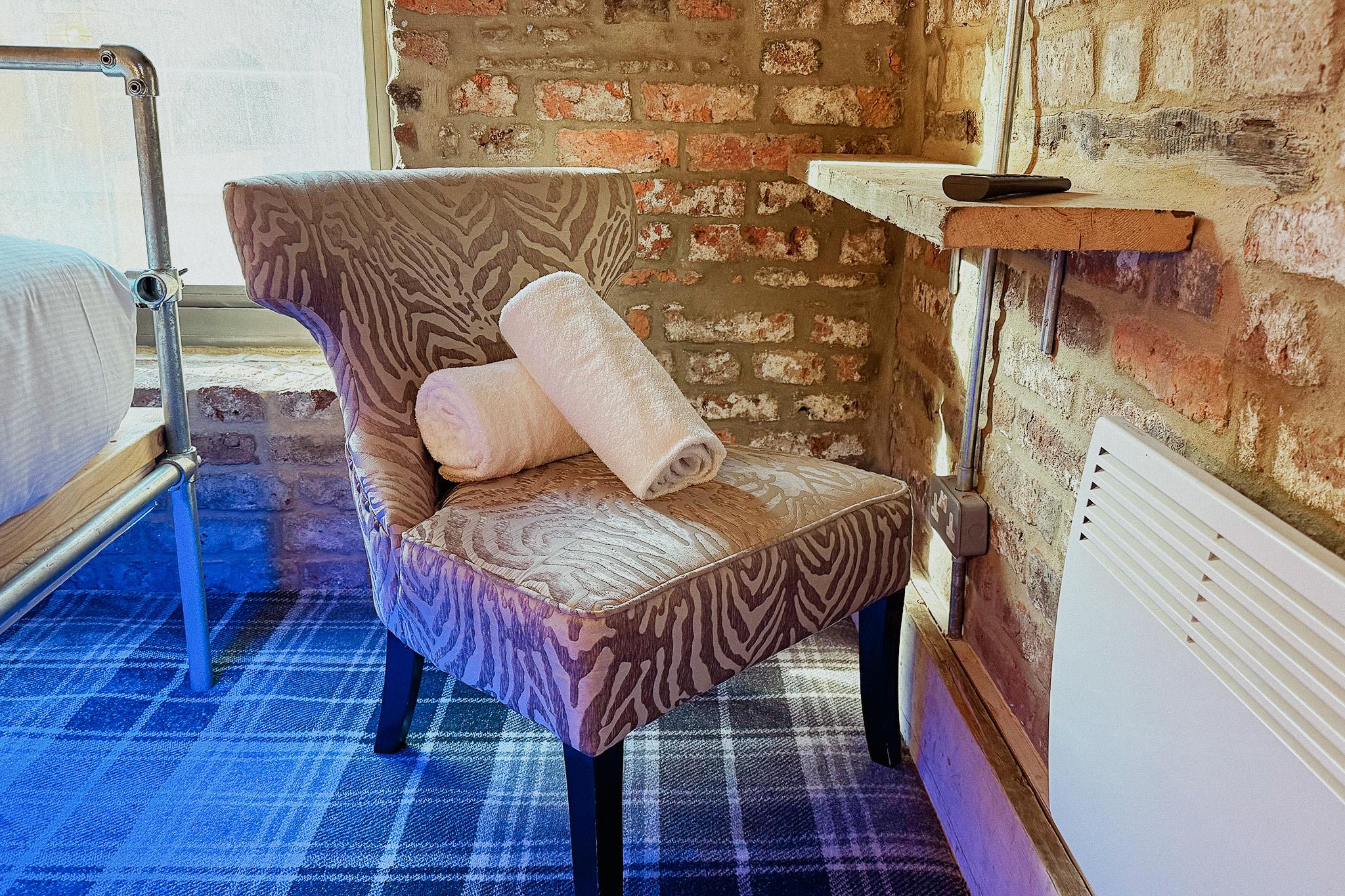 Room 21 BH Images Landscape 8